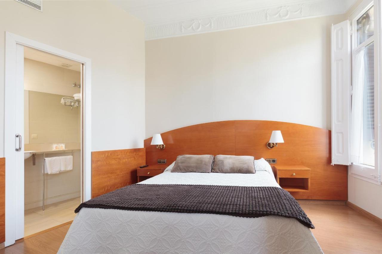 Hostal Oliva Barcelona Eksteriør bilde
