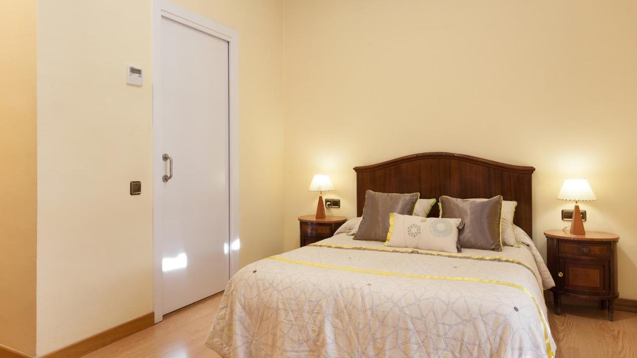 Hostal Oliva Barcelona Eksteriør bilde